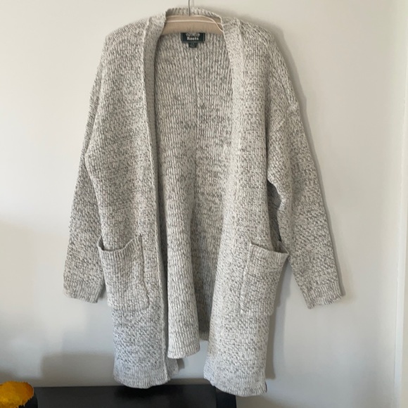 Roots cardigan - Picture 1 of 2